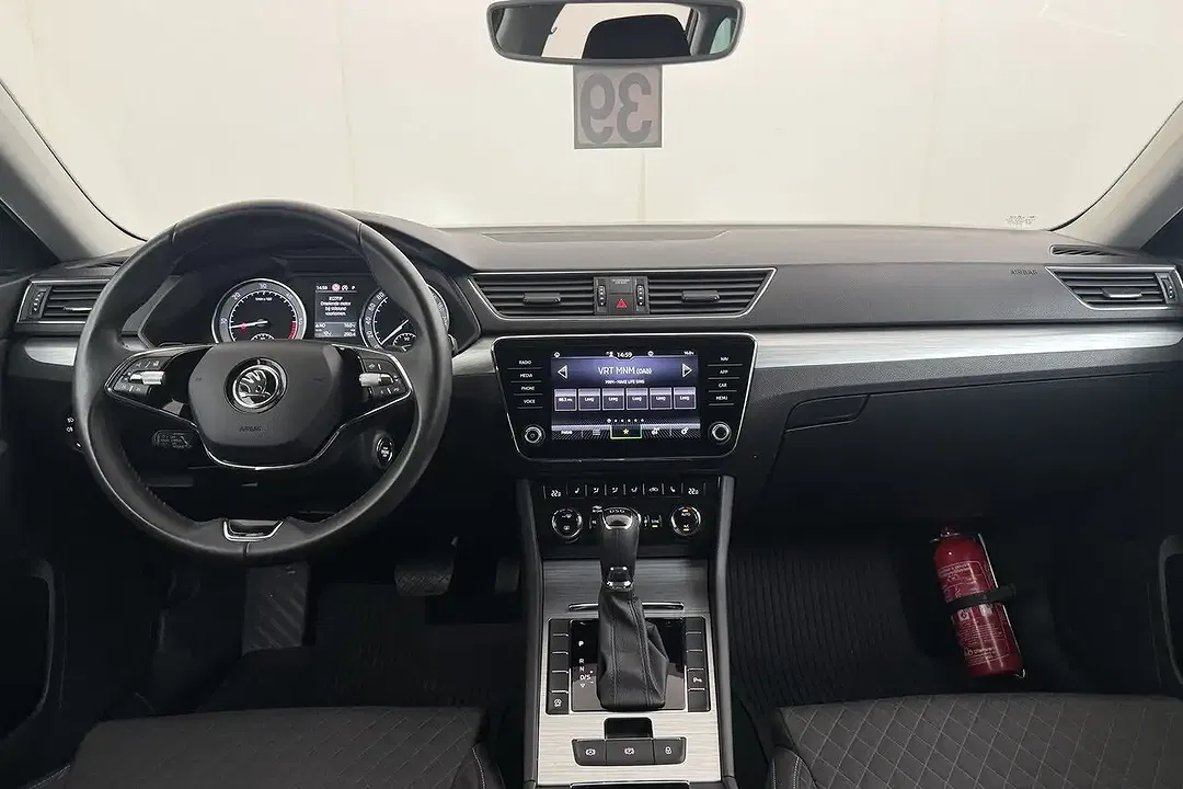 Skoda Superb Combi - Thumbnail 14