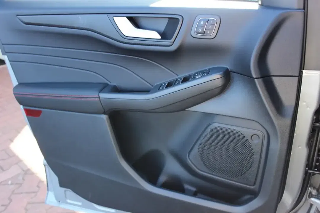 Ford Kuga ST-Line - Thumbnail 15