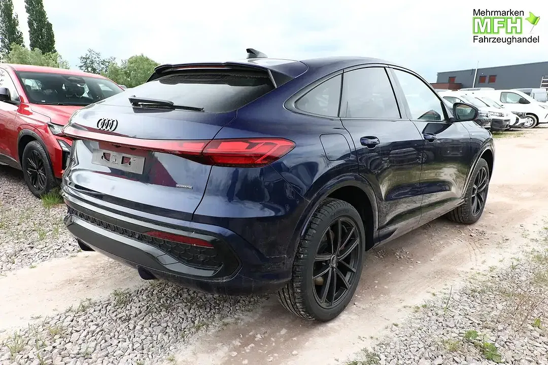 Audi Q5 TDI Sportback S line - Thumbnail 2