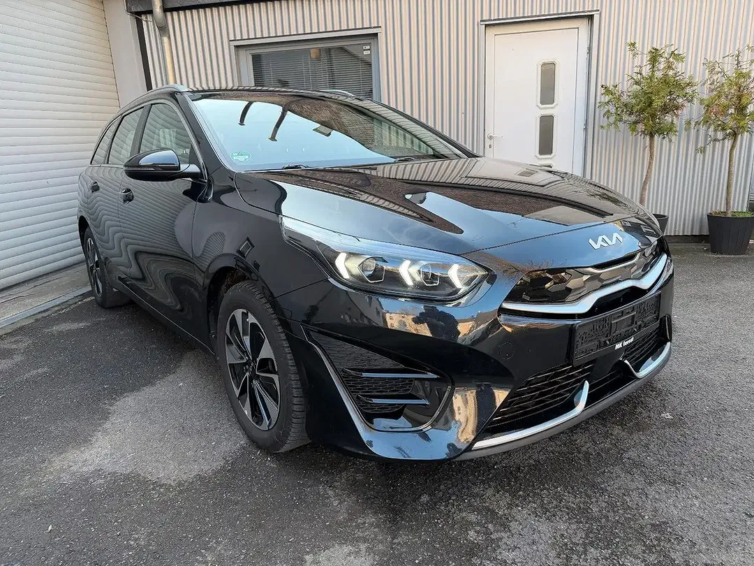 Kia Ceed / cee'd PHEV Hybrid Spirit - foto 1