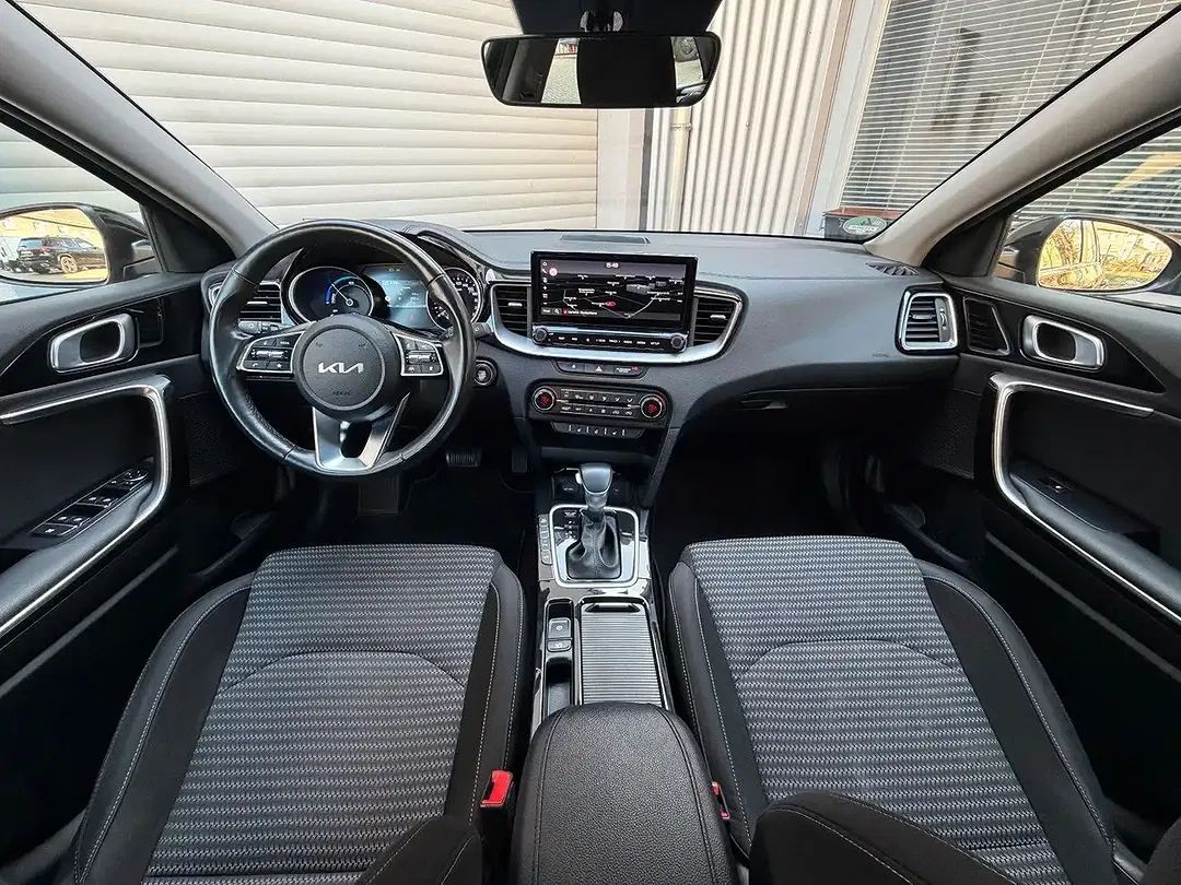 Kia Ceed / cee'd PHEV Hybrid Spirit - Thumbnail 8