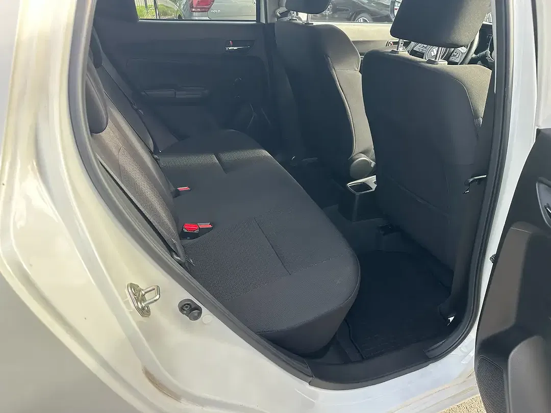 Suzuki Swift 1.2 - Thumbnail 10