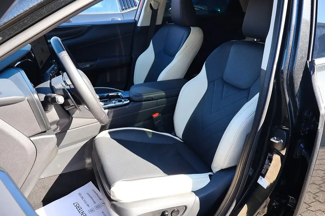 Lexus NX 350h Hybrid - Thumbnail 11