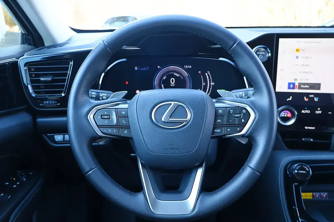 Lexus NX 350h Hybrid - foto 15