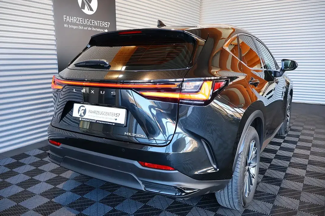 Lexus NX 350h Hybrid - Thumbnail 8