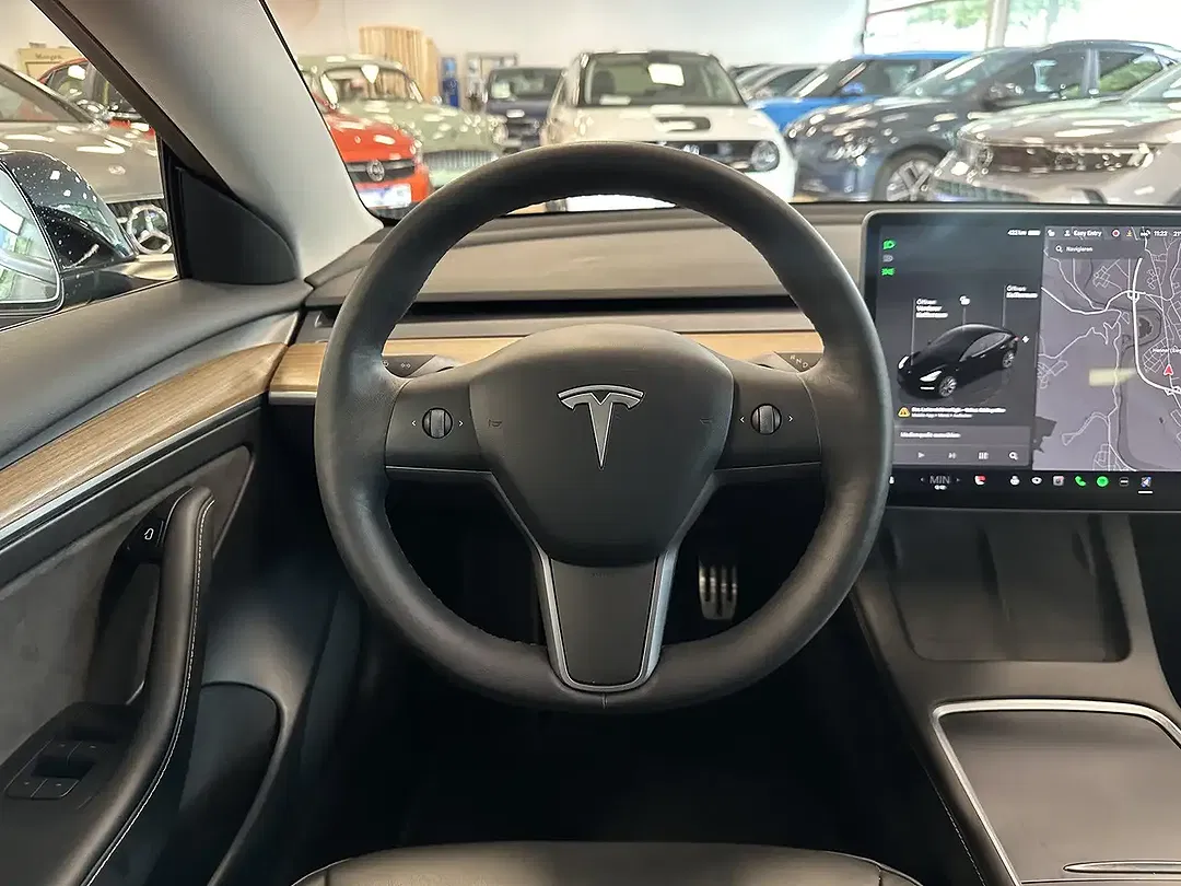 Tesla Model 3 RWD - foto 15