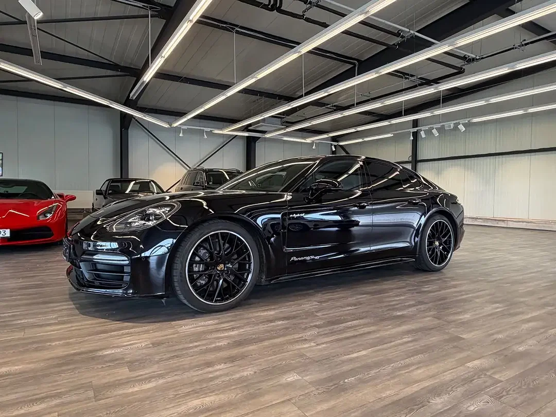 Porsche Panamera 4 - Afbeelding 1