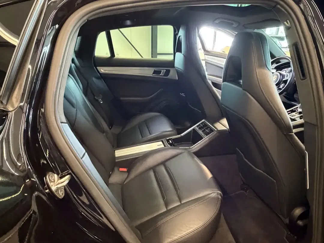 Porsche Panamera 4 - foto 13