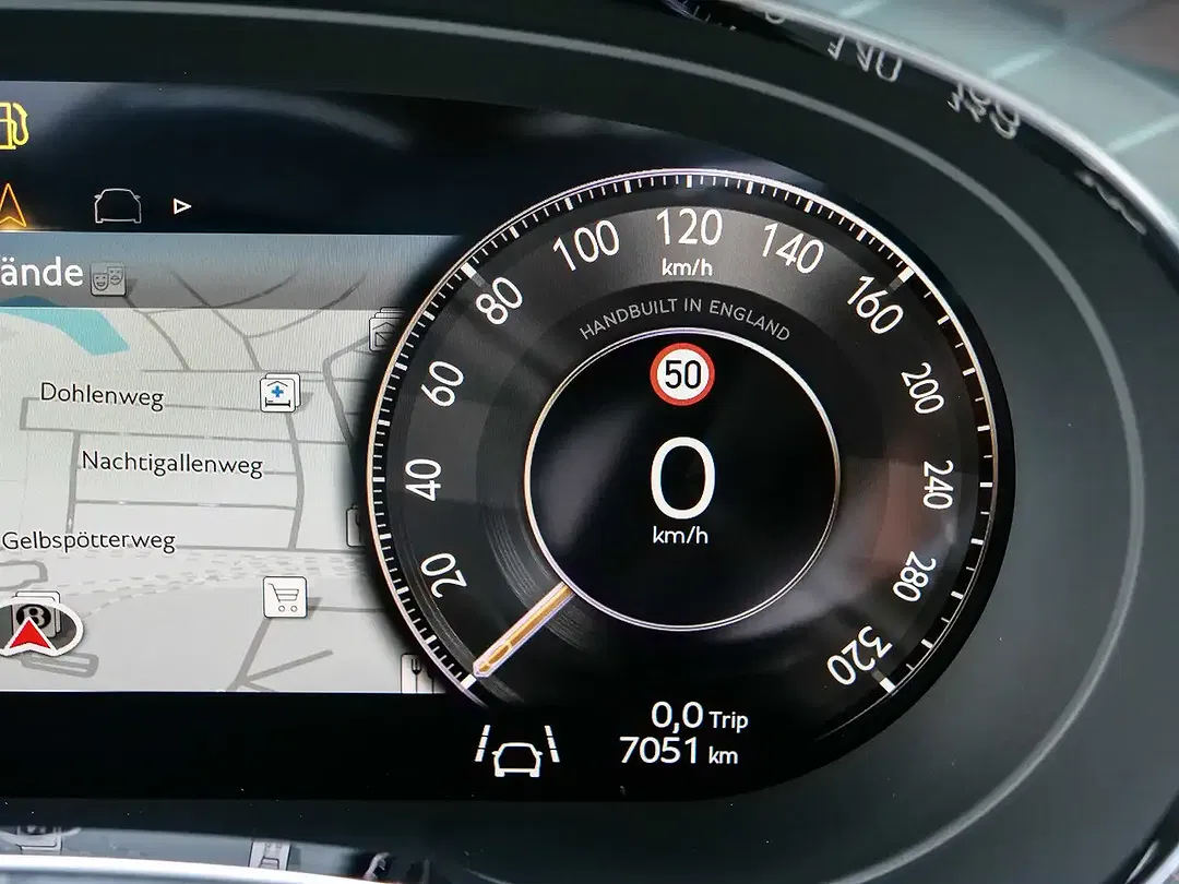 Bentley Bentayga Speed - Thumbnail 14