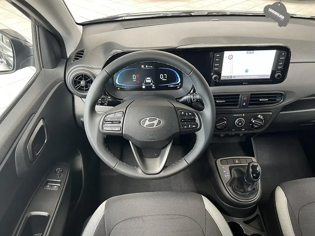 Hyundai i10 1.0 - Thumbnail 12