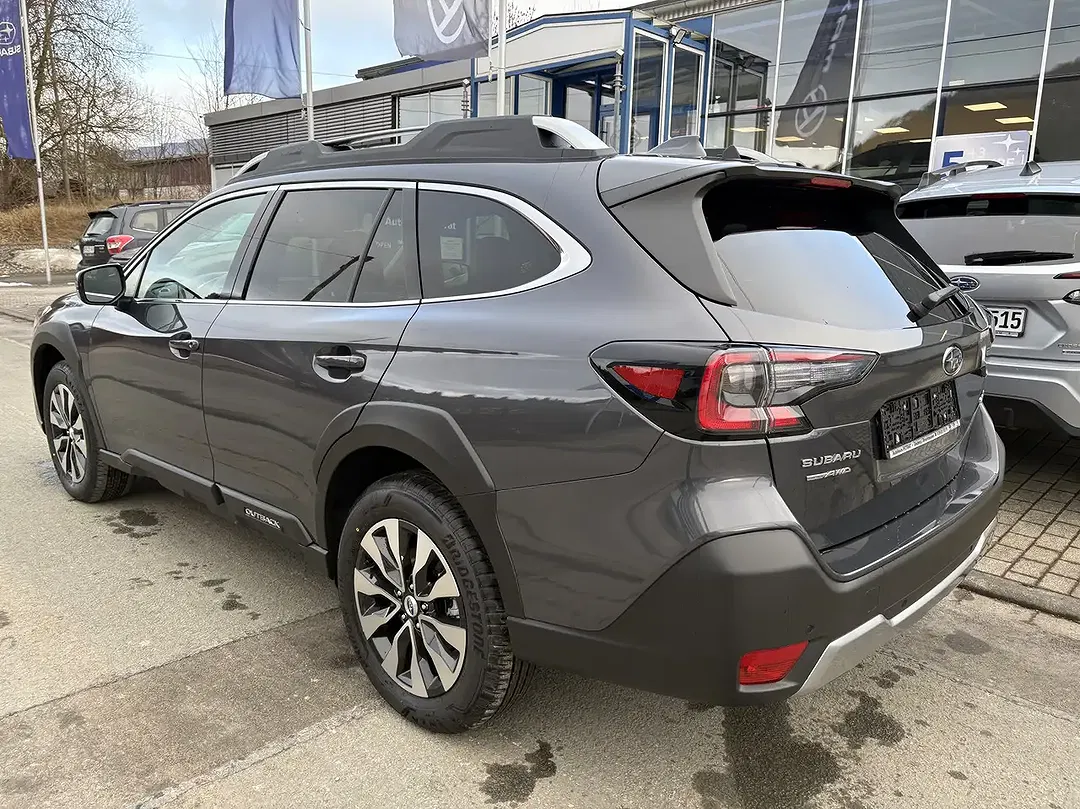 Subaru OUTBACK Platinum - Thumbnail 4