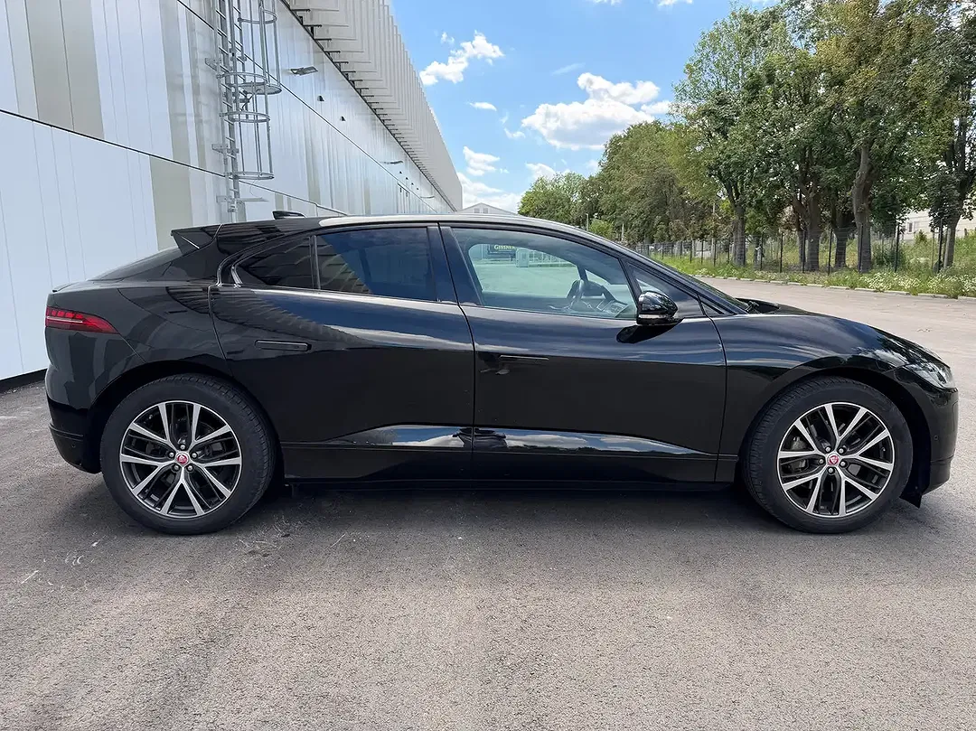 Jaguar I-Pace EV400 S - Thumbnail 4