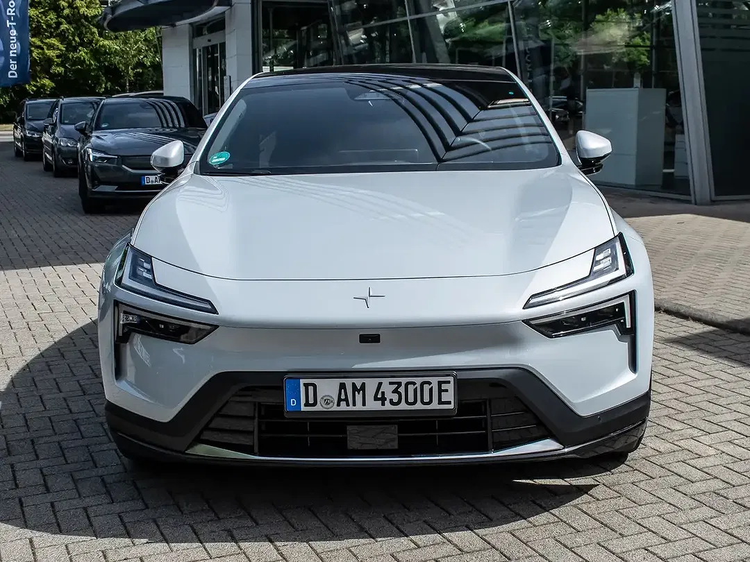 Polestar 4 100 kWh Long Range - Thumbnail 3