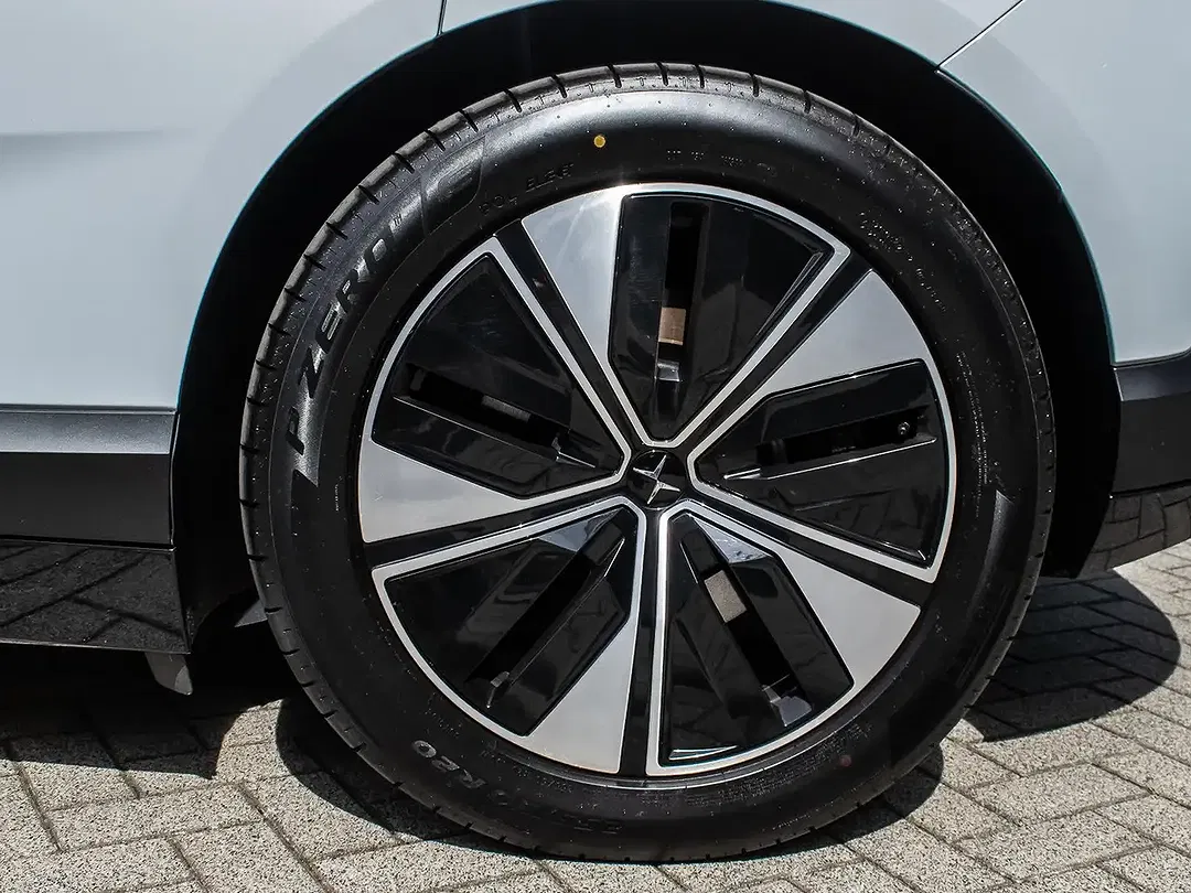 Polestar 4 100 kWh Long Range - Thumbnail 6