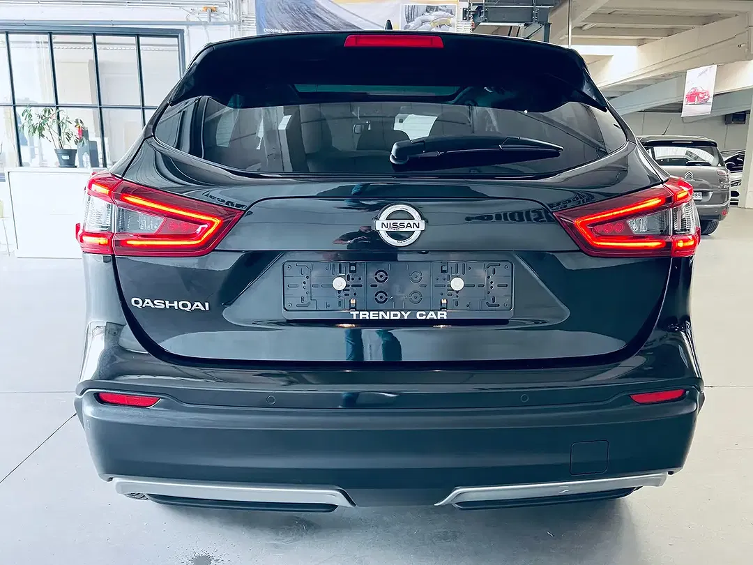 Nissan Qashqai 1.3 DIG-T DCT - Thumbnail 3