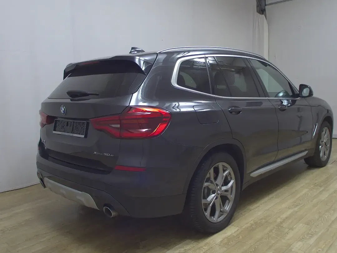 BMW X3 xDrive xLine - Thumbnail 3