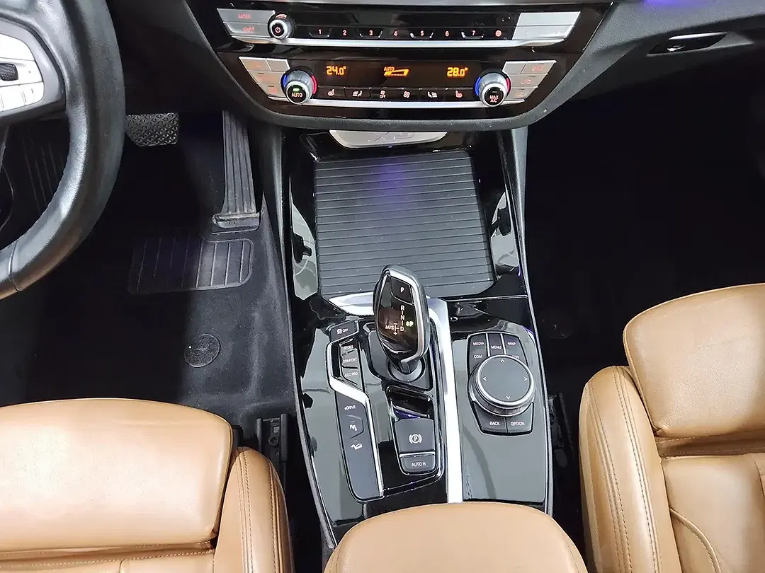 BMW X3 xDrive xLine - Thumbnail 4