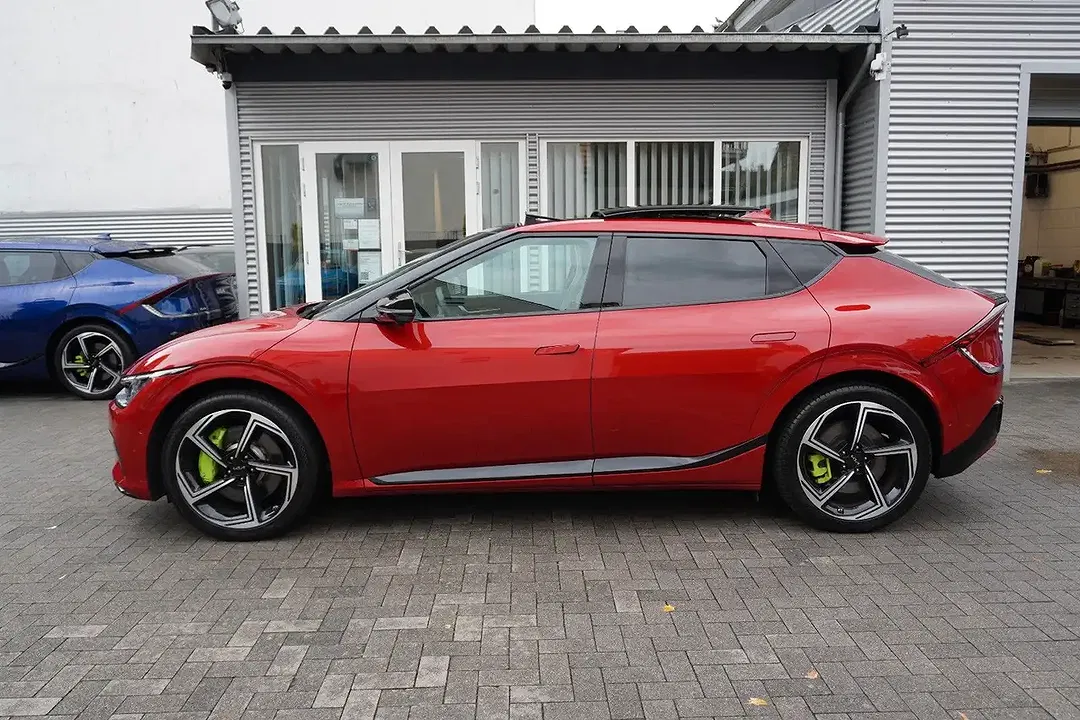 Kia EV6 4WD GT - Thumbnail 3