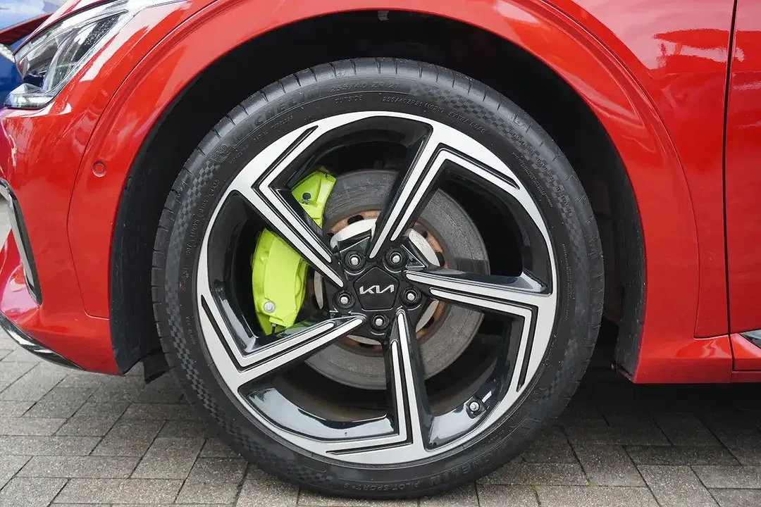 Kia EV6 4WD GT - Thumbnail 5