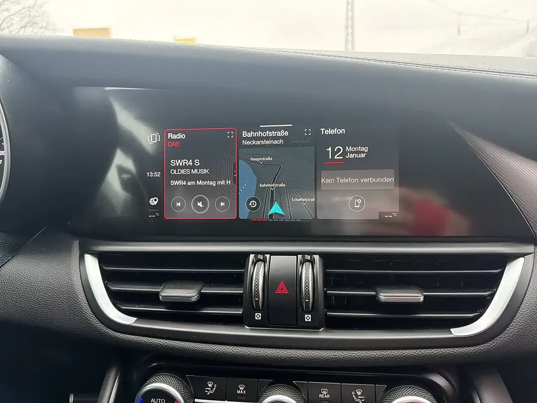 Alfa Romeo Giulia Q4 Veloce - Thumbnail 7
