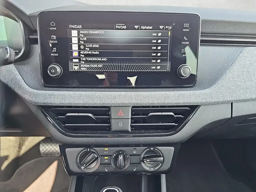 Skoda Kamiq 1.0 TSI DSG Selection Black - Thumbnail 12