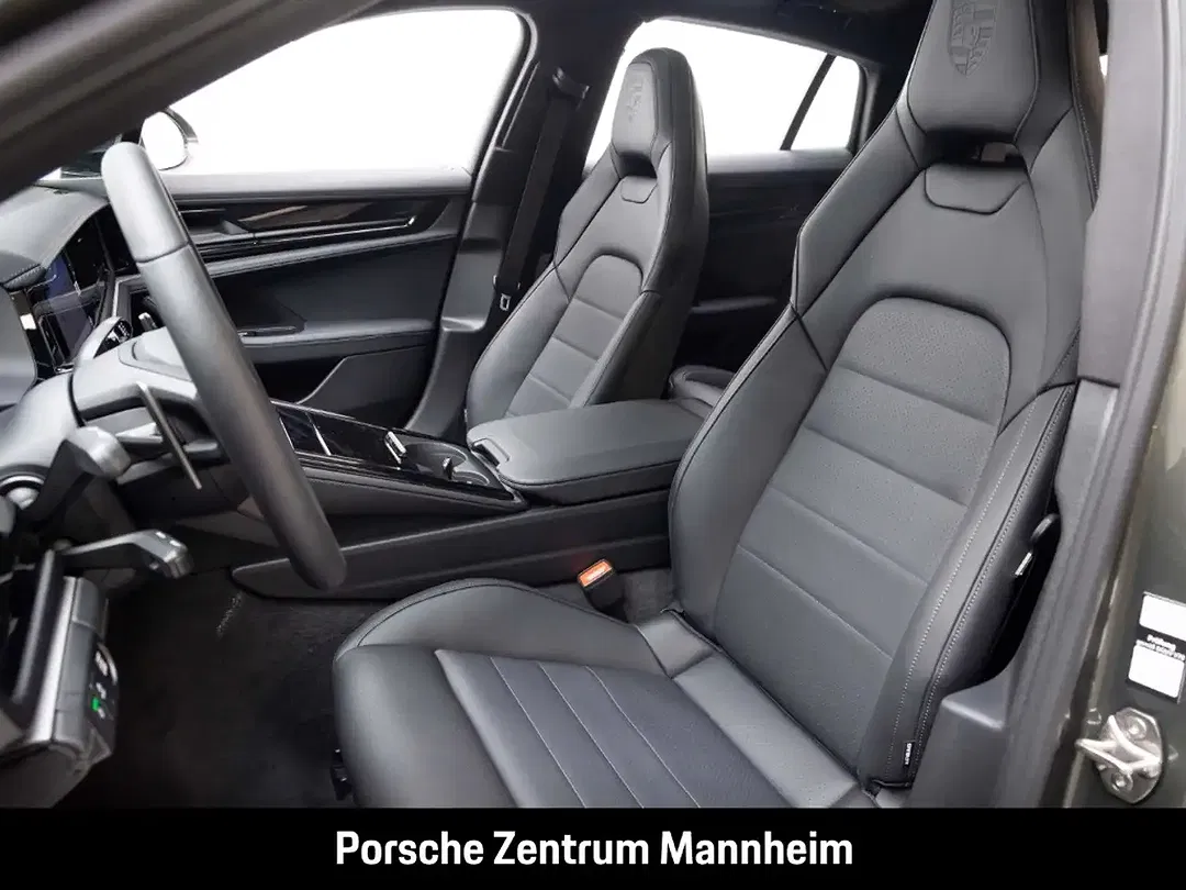Porsche Panamera 4 - Thumbnail 5