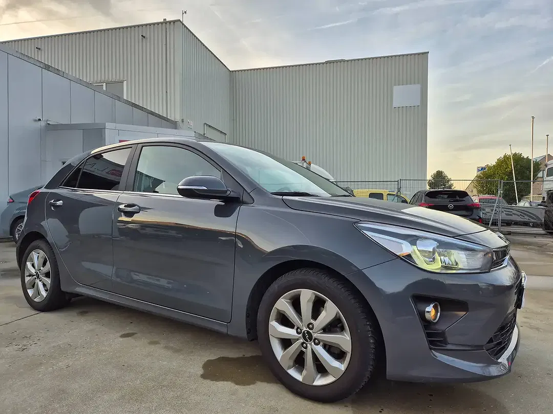 Kia Rio 1.0 - foto 1