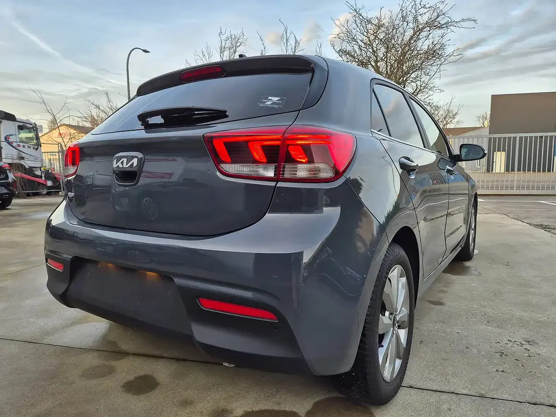 Kia Rio 1.0 - Thumbnail 10