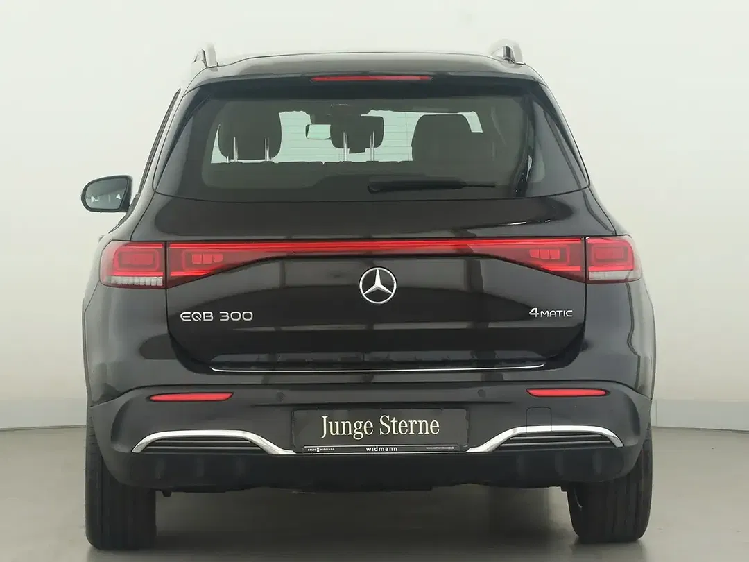 Mercedes-Benz EQB 300 4MATIC AMG - Thumbnail 2