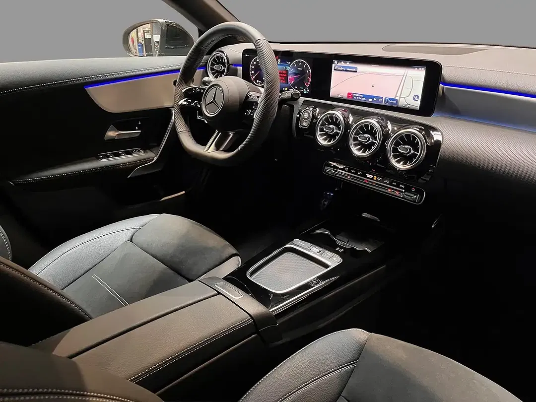 Mercedes-Benz CLA 200 AMG Line - Thumbnail 11