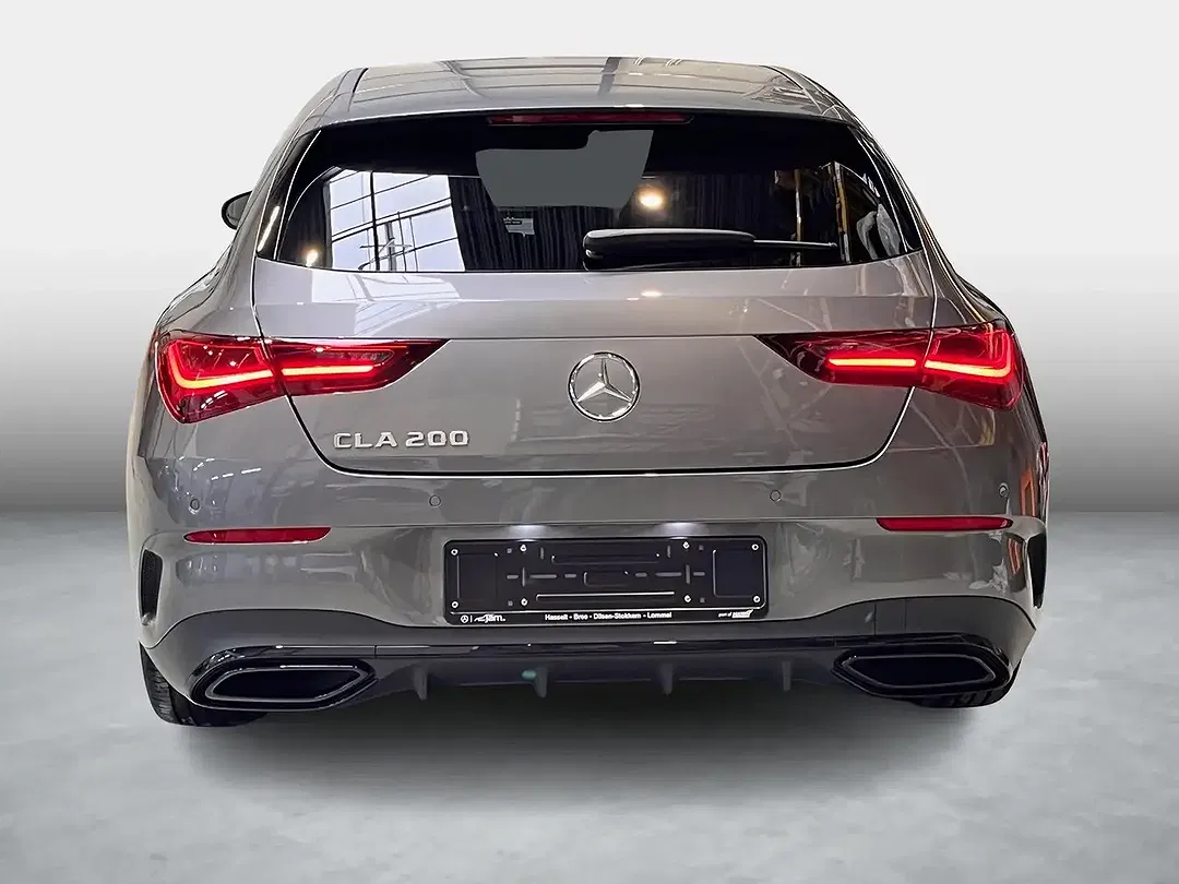Mercedes-Benz CLA 200 AMG Line - Thumbnail 3