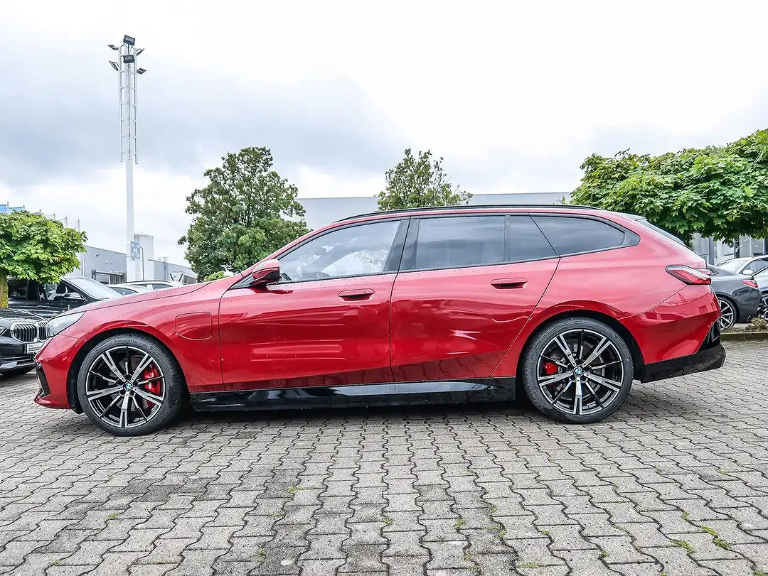 BMW 550 xDrive Touring M Sport Pro - Thumbnail 10