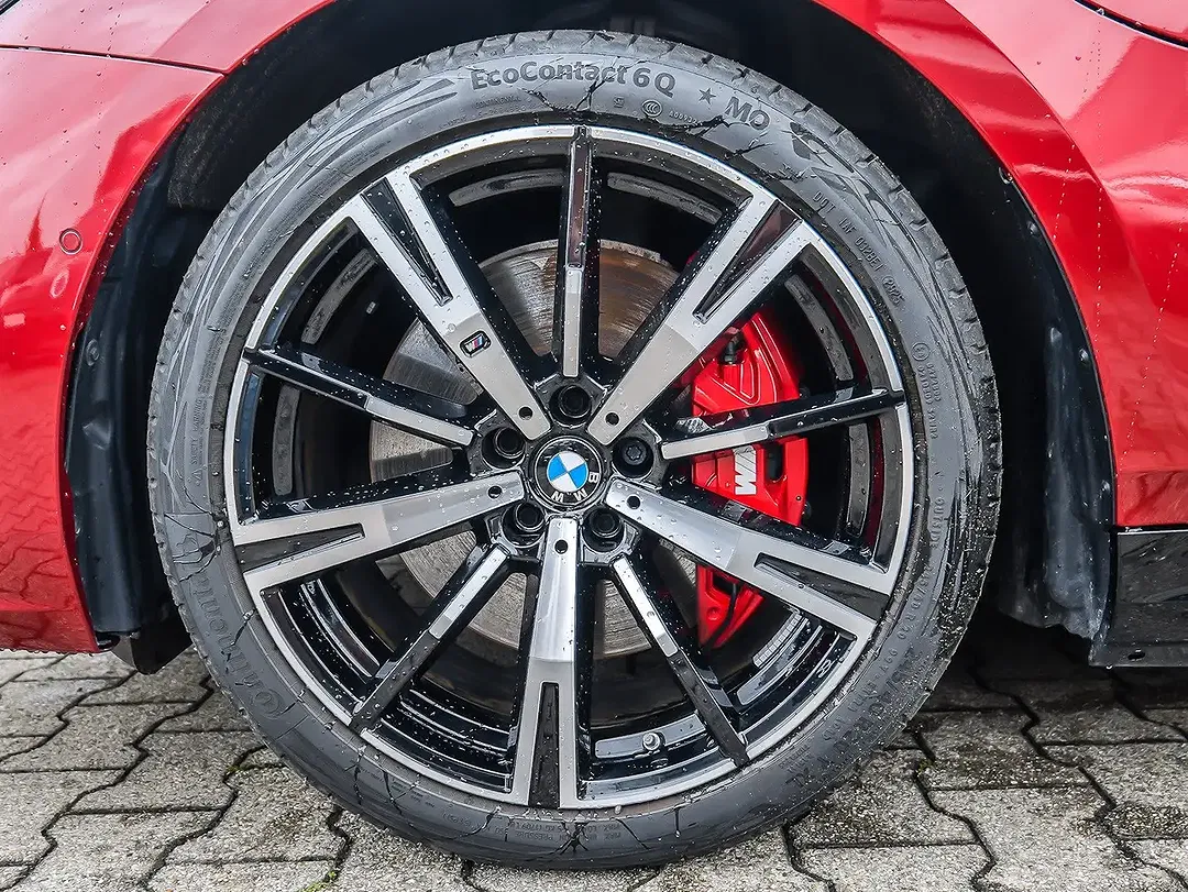 BMW 550 xDrive Touring M Sport Pro - Thumbnail 4