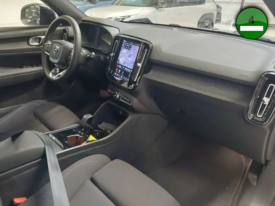 Volvo XC40 Recharge Plus - Thumbnail 11