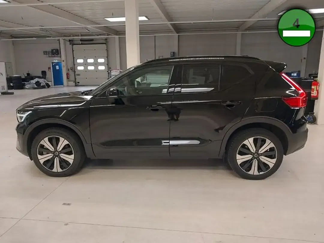 Volvo XC40 Recharge Plus - Thumbnail 2