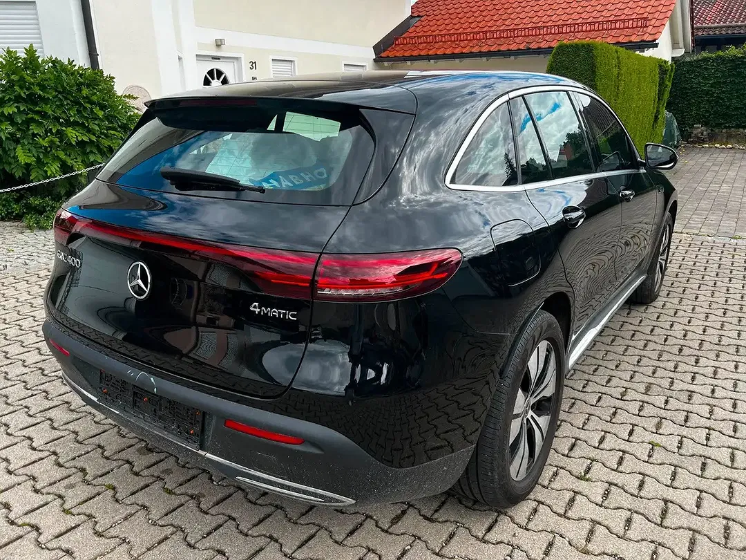 Mercedes-Benz EQC 400 4MATIC - Thumbnail 3