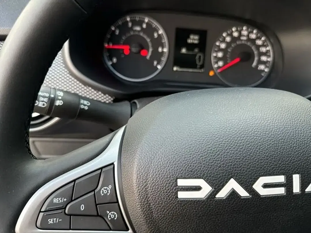 Dacia Logan TCe Expression - foto 15