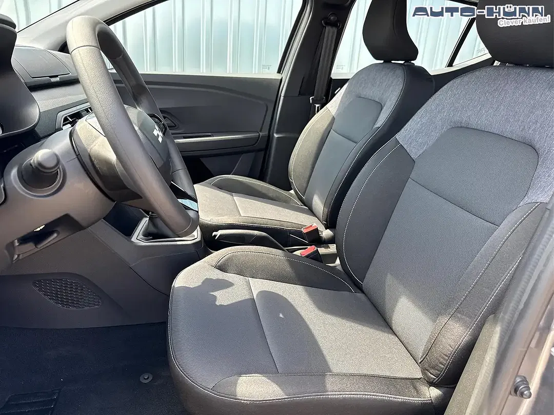 Dacia Sandero TCe Essential - Thumbnail 8
