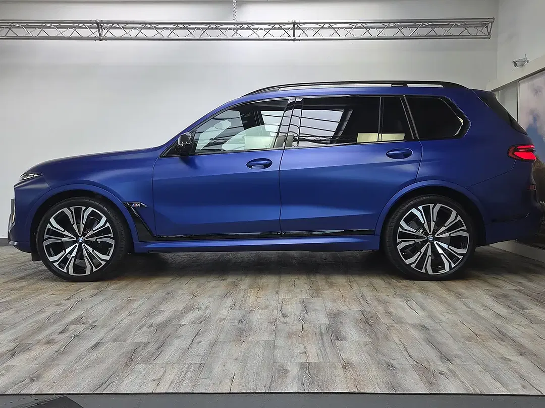 BMW X7 M Individual - foto 2