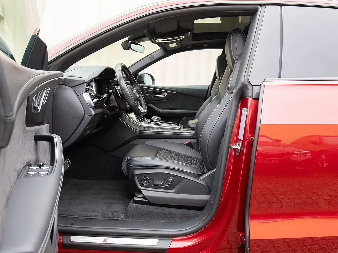 Audi RS Q8 - Thumbnail 14