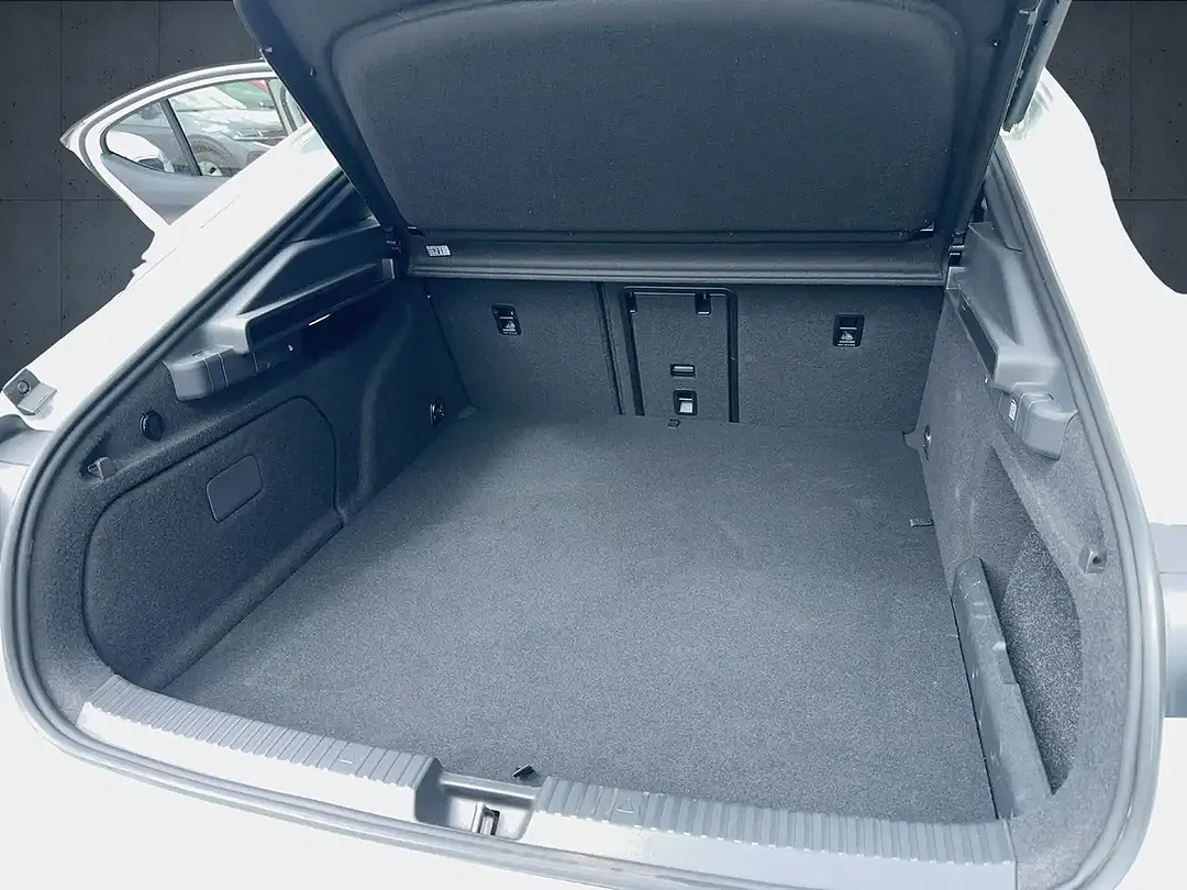 Skoda Superb Sportline Suite - Thumbnail 12