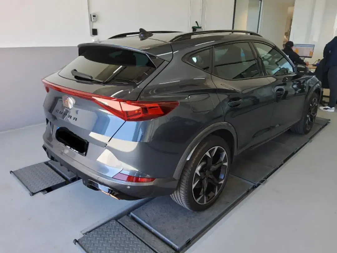 CUPRA Formentor PHEV DSG VZ1 - Thumbnail 3