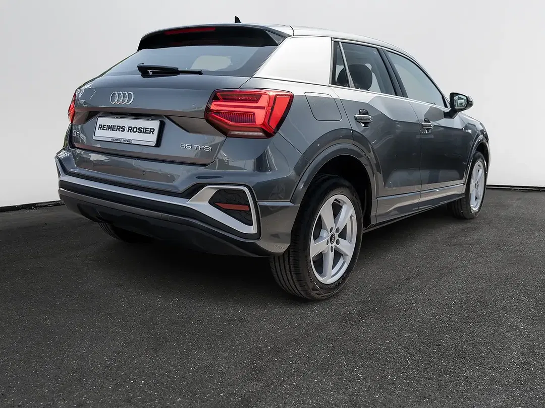 Audi Q2 35 TFSI S tronic S line - Thumbnail 3