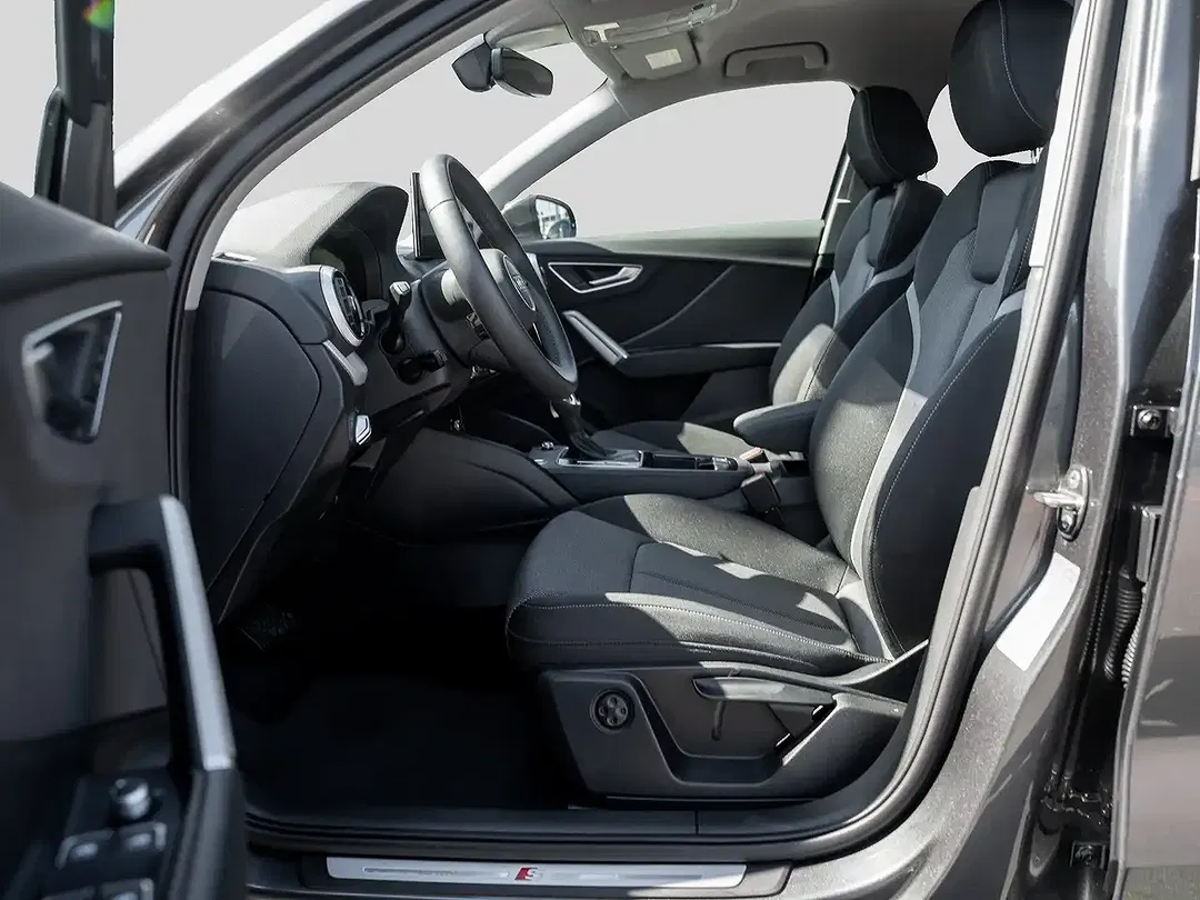 Audi Q2 35 TFSI S tronic S line - Thumbnail 6
