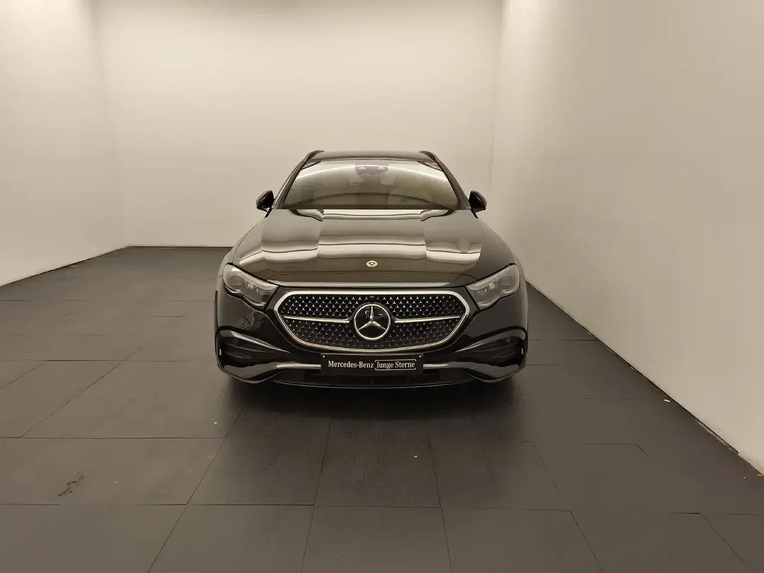 Mercedes-Benz E 220 AMG Night - Afbeelding 1