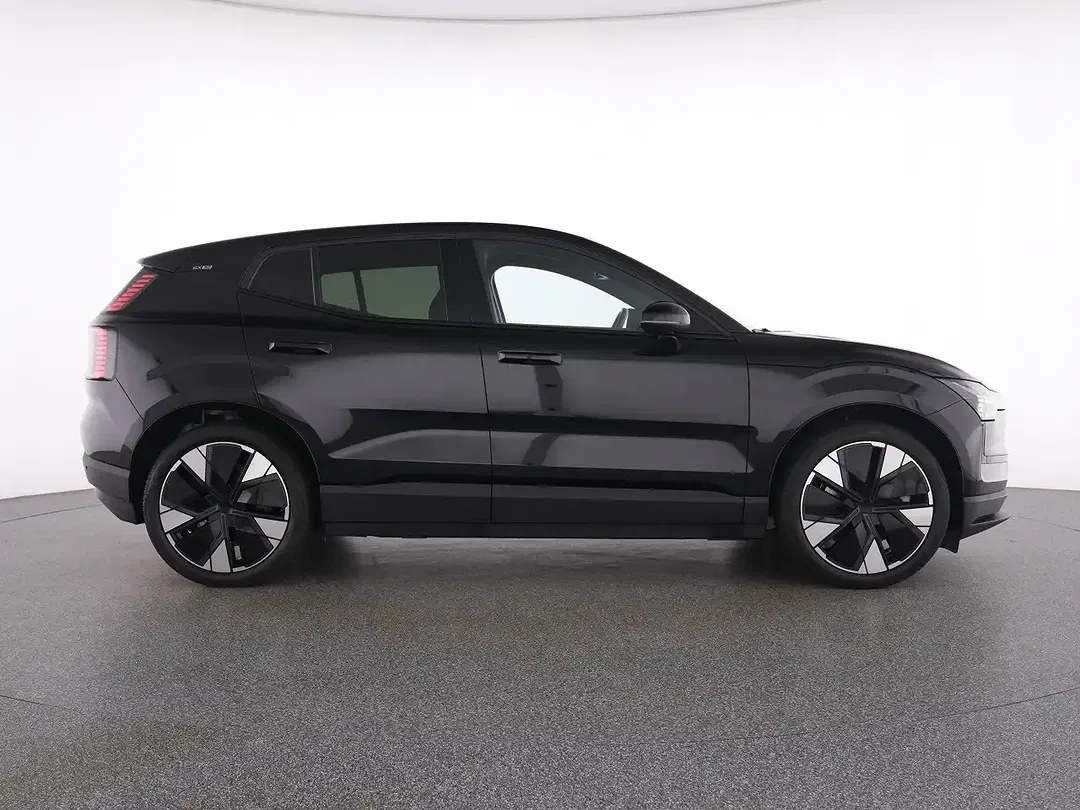 Volvo EX30 eAWD Plus - Thumbnail 12
