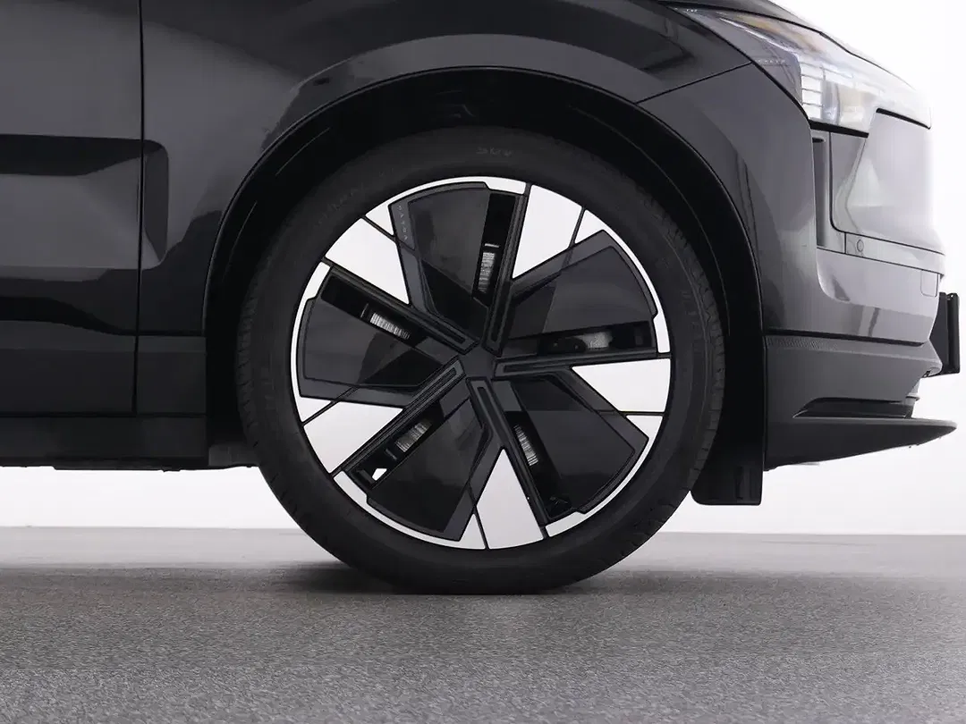 Volvo EX30 eAWD Plus - Thumbnail 22