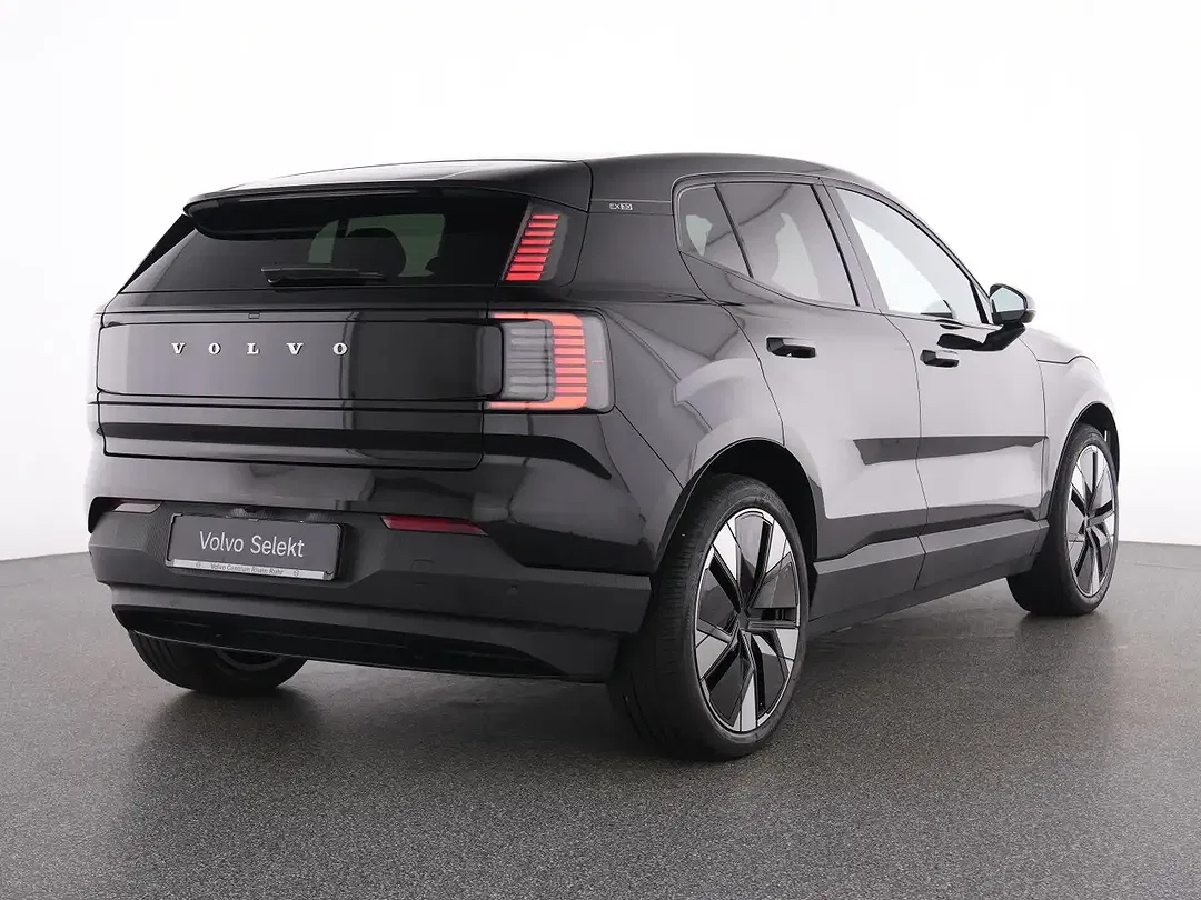 Volvo EX30 eAWD Plus - Thumbnail 3