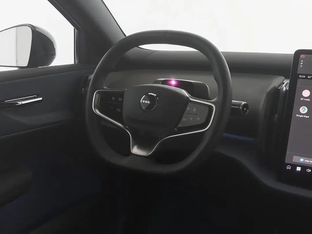 Volvo EX30 eAWD Plus - Thumbnail 5