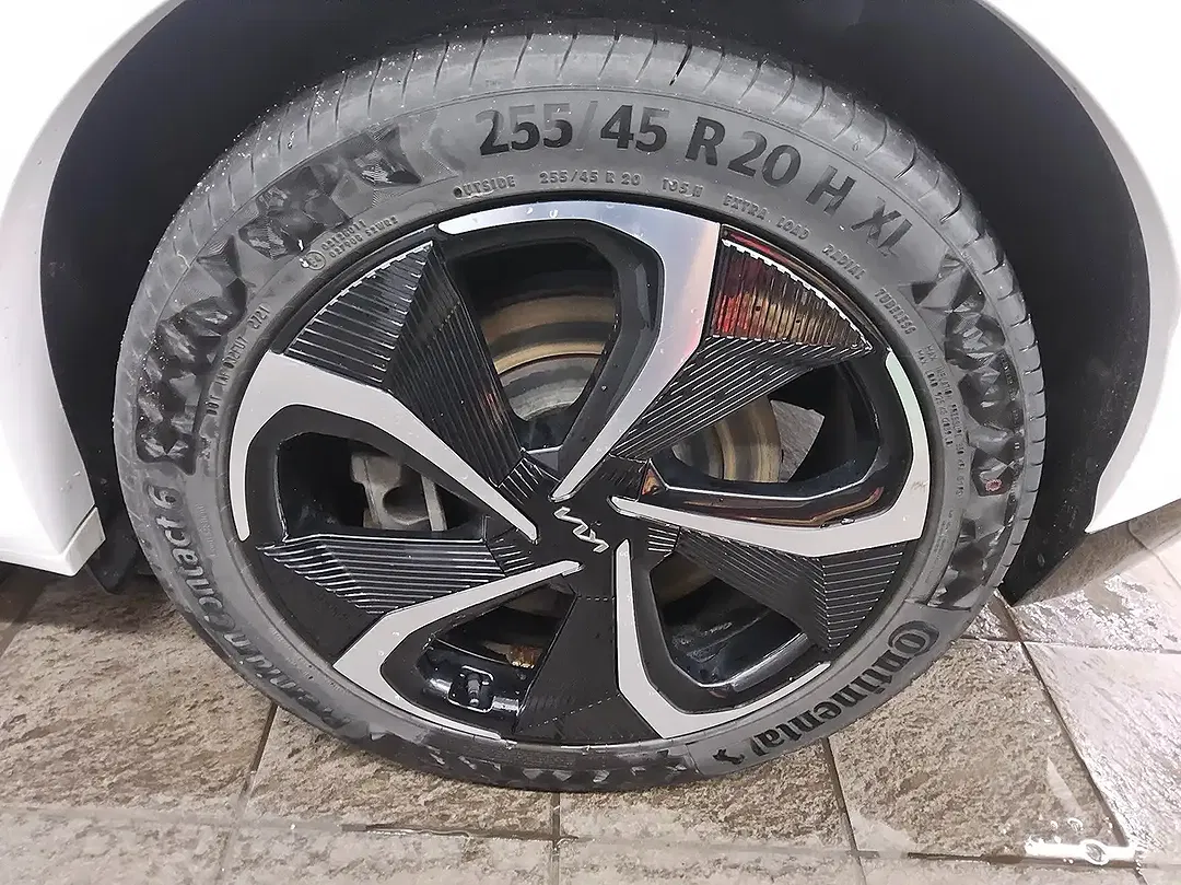 Kia EV6 GT - Thumbnail 12